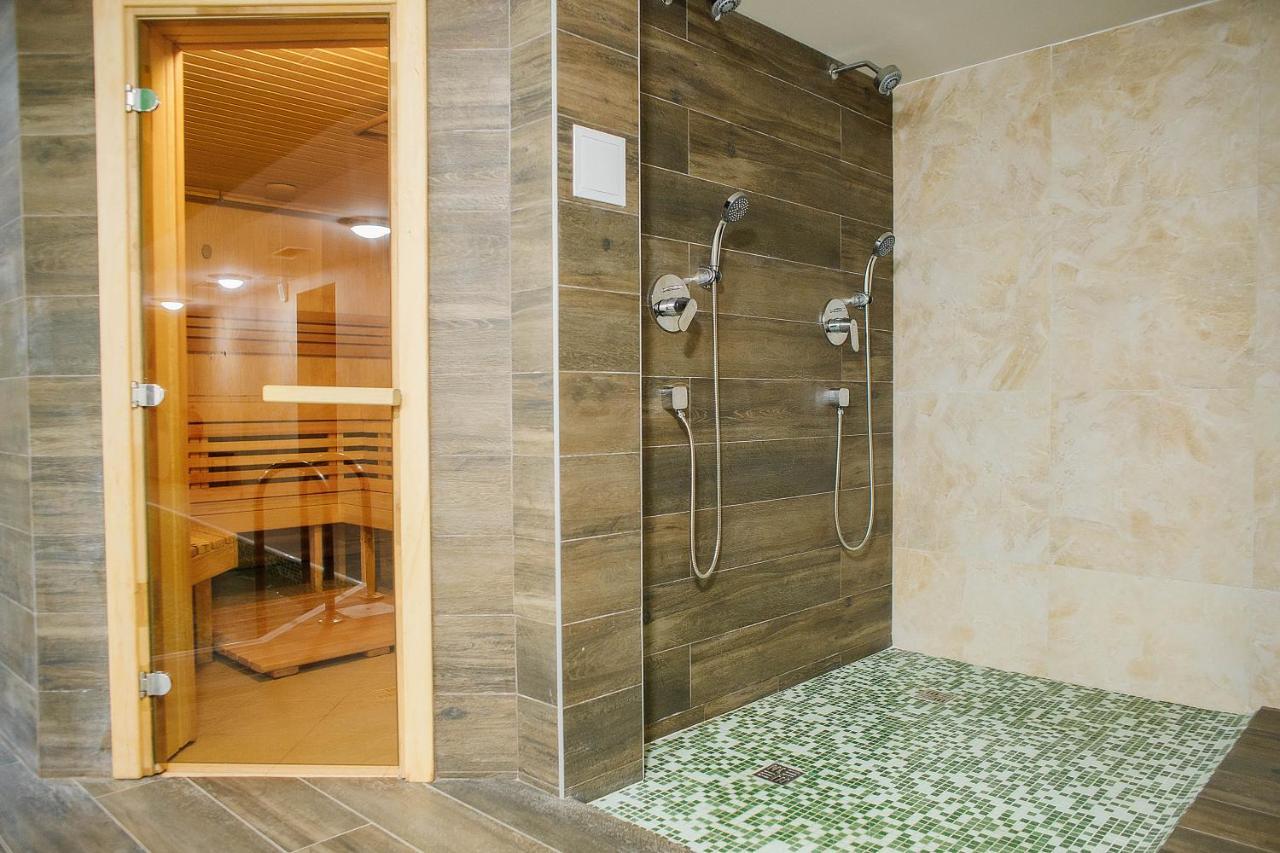 Olimpiyskiy Hotel Minsk Exterior photo